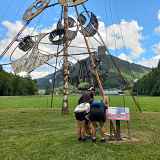 Jeu de piste : « Mais qui a croqué dans la meule de fromage Abondance ? »