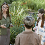 Visite guidée - Exposition " Dans mon jardin, il y a ... "