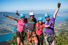 Bon cadeau : escalade grande voie autour du lac d'Annecy par Monté Médio