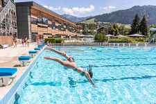 Piscine olympique extérieure