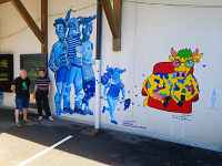 Art vache : fresque "Les écrans bleus du cinéma"