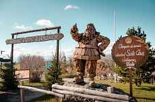 Chasses aux oeufs au Hameau du Père Noël