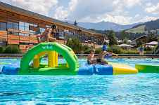Aqua Games : Parcours aquatique sur l'eau
