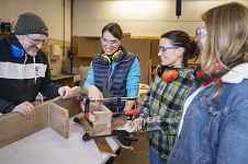 Atelier : fabrique ta table basse en bois de Ré-emploi